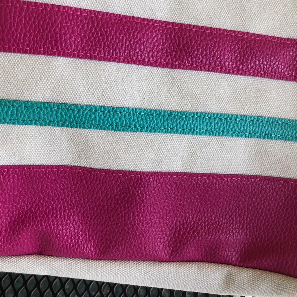 New Tote - Picture 5 of 6